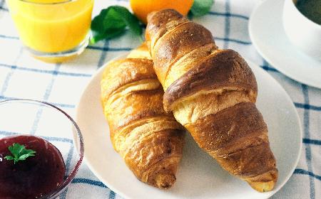 Jak zrobić ciasto francuskie? Sprawdzony przepis