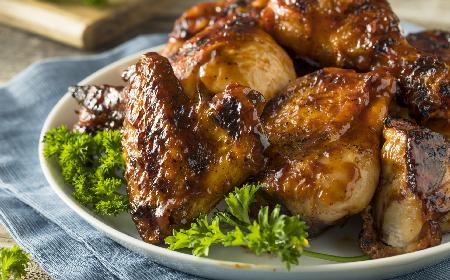 Grillowany kurczak w miodowej glazurze