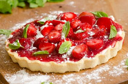 Tarta z truskawkami - prosty przepis na pyszne ciasto
