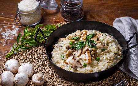 Kurczak z ryżem i parmezanem - prosty i niskokaloryczny obiad