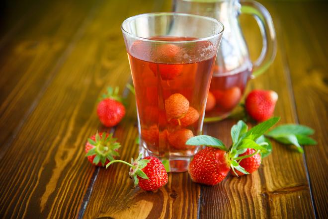 Kompot truskawkowy - prosty przepis na kompot z truskawek