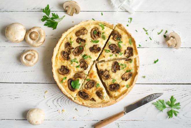 Tarta z pieczarkami - pyszna, niedroga, efektowna